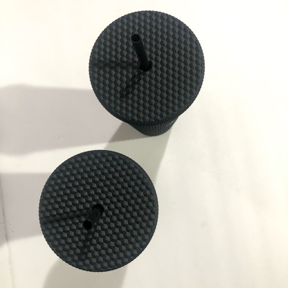 STARBUCKS • black matte spike tumbler LIMITED - Picture 3 of 4